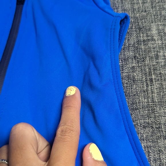 Ta3 Hi Cut Sleeveless Surfy - Picture 6 of 11